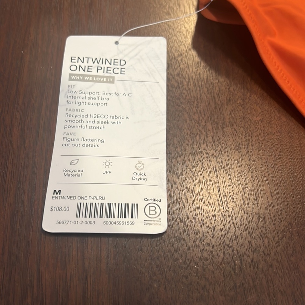 NWT Athleta Entwinded - Picture 4 of 4